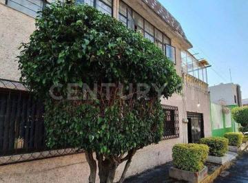 Casa de 3 habitaciones, Iztapalapa · Venta de Casa en Heroes de Churubusco