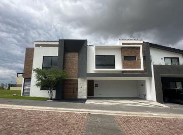 Casa · 435m² · 4 Recámaras · 2 Estacionamientos · Casa en Venta Nueva en Gran Reserva Rec en Pb, Lomas de Angelopolis