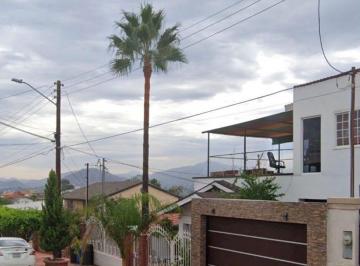Casa de 3 habitaciones, Tecate · Casa en Venta En: Sto. Tomás 117, El Refugio 21440, Tecate, Baja California. 510 m² de Construccion