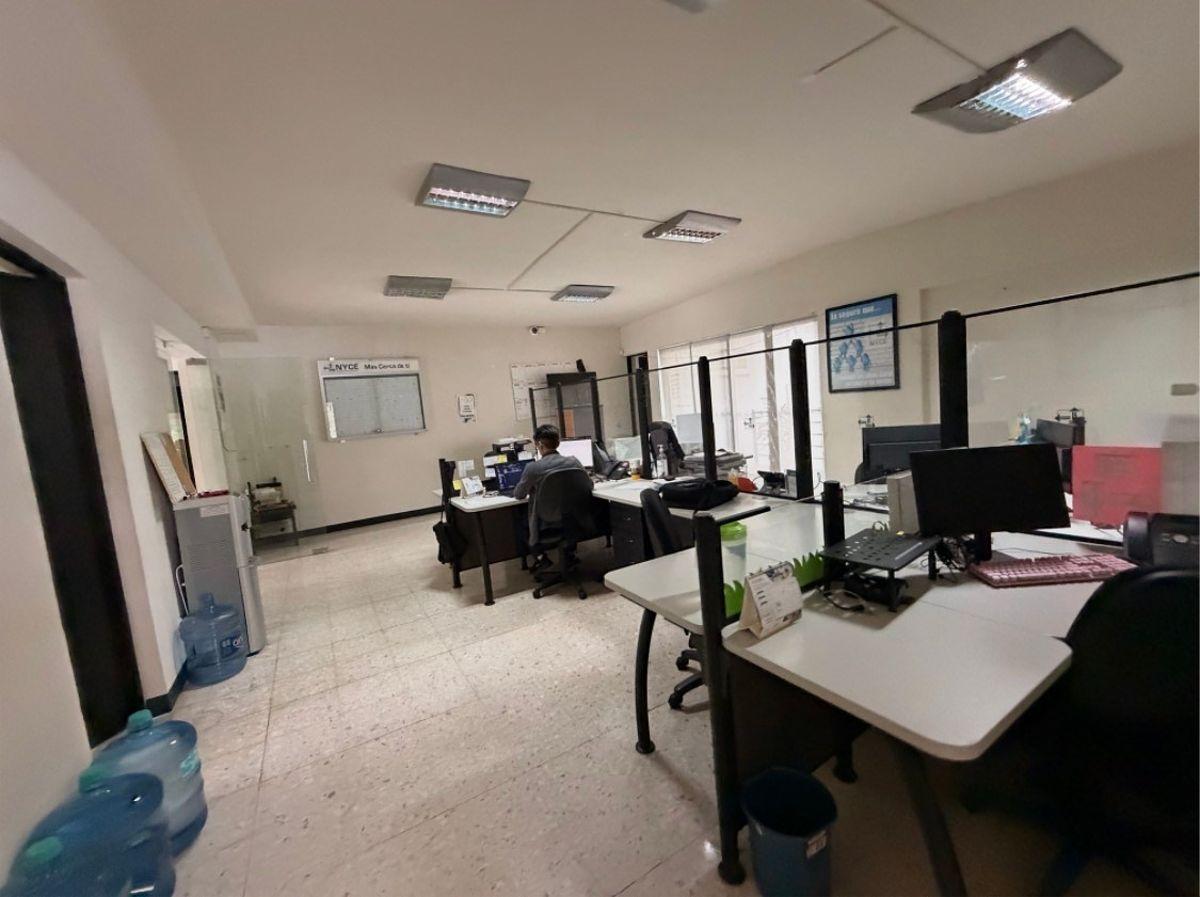 Oficina en Planta Alta en Renta, Zona San Jerónimo