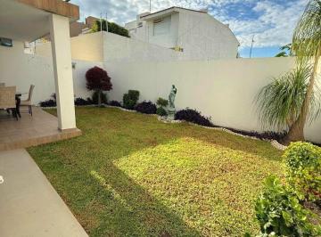 Casa de 3 habitaciones, Querétaro · Casa en Renta Juriquilla