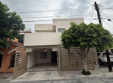 Casa de 4 habitaciones, San Nicolás de los Garza · Casa Completamente Remodelada en Valle de Las Puentes | 244 m² C | $5,995,000