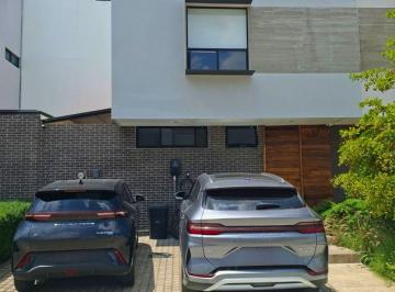 Casa de 3 habitaciones, Zapopan · Casa en Renta en Munah Zona Real, Zapopan – 3 Recámaras con Baño y Vestidor