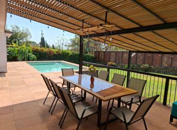 Casa de 3 habitaciones, Cuernavaca · Casa en Venta en Fraccionamiento Jardines de Ahuatepec Cuernavaca Morelos.