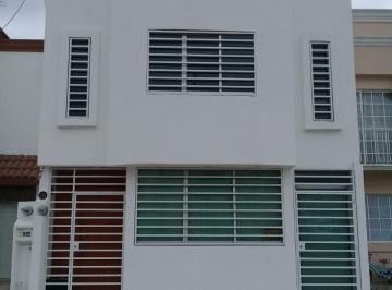 Casa de 4 habitaciones, Soledad de Graciano Sánchez · Casa en Venta