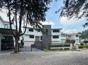 Casa de 4 habitaciones, Atizapán de Zaragoza · Casa en Venta en Loma de Valle Escondido Completamente Remodelada