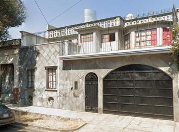 Casa de 3 habitaciones, Coyoacán · Casa en Venta en Coyoacán