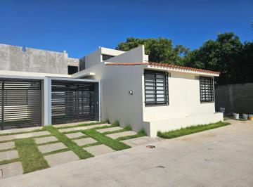 Casa en condominio · 80m² · 2 Recámaras · 1 Estacionamiento · Casa en Condominio en Renta Amueblada, 1 Nivel Coto con Alberca