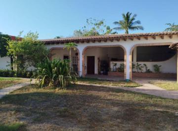 Casa de 4 habitaciones, Puerto Vallarta · Casa con Alberca en Venta en Loma Bonita, Puerto Vallarta, Jalisco ¡Gran Oferta!