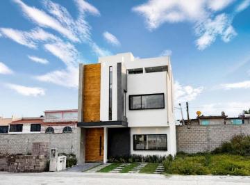 Casa de 4 habitaciones, Pachuca · Casa de 4 Recámaras, con Roof Garden y Asador, Equipada - Nueva Privada en Pachuca, Entrega Inmediata