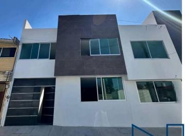 Casa de 3 habitaciones, Puebla · Casa Nueva en Venta en Club de Golf Mayorazgo