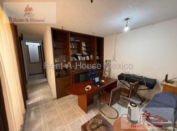 Casa · 342m² · 5 Recámaras · 5 Estacionamientos · Casa en Venta en Emilio Carranza 26 - 144.