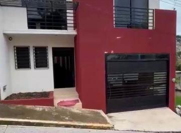 712b51ec27d2b9337b18fb4050f2b308472149147b29682b35ece35d4d06a10d · Casa en Venta – Col. Higueras, Xalapa, Ver.