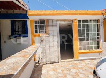Casa · 34m² · 1 Recámara · 1 Estacionamiento · Casa Económica en Venta en Llano Largo, Acapulco | 1 Recámara y Estacionamiento