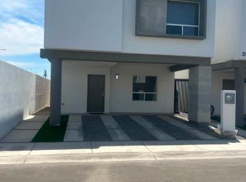 Casa de 3 habitaciones, Mexicali · Renta de Casa en Ubicación Premium Residencial