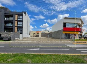 Terreno comercial · 486m² · Terreno en Renta - Frente a Parque Metropolitano