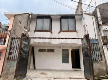 Casa · 123m² · 3 Recámaras · 1 Estacionamiento · Casa en Renta en Tierra Unida a Dos Cuadras de La Base Oyamel