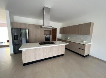 Casa de 5 habitaciones, Cancún · Casa en Renta en Residencial Río en Cancún