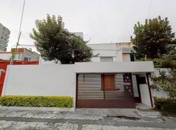 Casa en condominio · 172m² · 4 Recámaras · 3 Estacionamientos · Exclusiva Casa en Condominio en Venta a Pasos del Club de Golf México