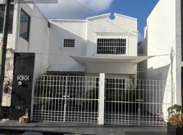 Casa · 150m² · 4 Recámaras · 3 Estacionamientos · Se Renta Casa Sin Muebles Supmza 41 Calle Leo