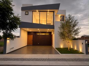 Casa en condominio de 3 habitaciones, León · Casa en Venta – Mayorazgo Santo Domingo