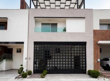 Casa de 3 habitaciones, Monterrey · Casa en Venta Cumbres Madeira Sector Frances