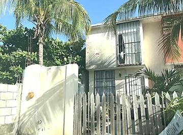 Casa de 1 habitación, Solidaridad · Casa de 48 m² con 1 Recámara en Venta en Puerto Maya