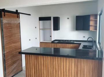 Casa de 3 habitaciones, Tequisquiapan · Casa Amplia con Excelentes Acabados en Fraccionamiento