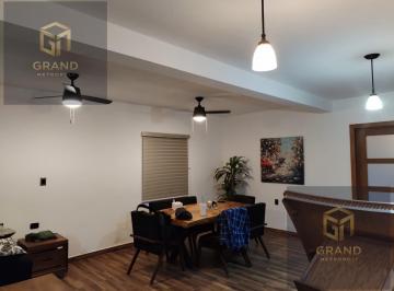 Casa · 353m² · 3 Recámaras · 2 Estacionamientos · Casa en Venta en Jardines de La Silla