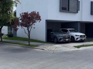8df051913b80163d05ca2dfadc441f775d019c98a367ef1459dd351d0c159fd6 · Casa en Renta Puerta Laurel Norte