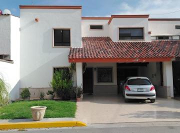 Casa · 205m² · 3 Recámaras · 2 Estacionamientos · Casa en Venta en Colonia Villas El Fresno, Torreon, Coah