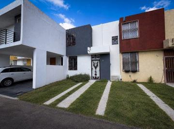 0a9752182fac9d925ec8fbe0f4d5dc3d15689905f1c341fb6876c60d2414b80c · Casa en Venta en Jardines del Valle, Zapopan | 2 Recámaras en Coto Quintas del V