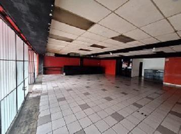 Local comercial · 250m² · 4 Estacionamientos · Local Comercial en Venta en Ciudad Brisa, a 10 Minutos de Ciudad Satelite