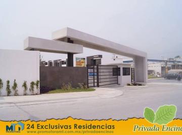 Casa de 3 habitaciones, Santa Catarina · Casa en Fraccionamiento Tranquilo