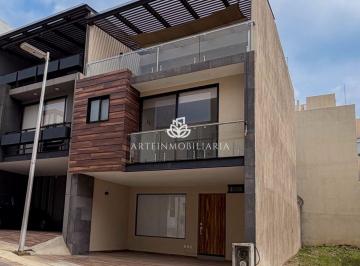 Casa de 4 habitaciones, Atizapán de Zaragoza · Casa en Venta en Lago Esmeralda. Zona Esmeralda