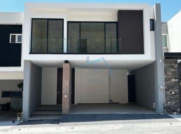 Casa de 4 habitaciones, Monterrey · Casa en Venta en Contry Sur en Carretera Nacional en Monterrey, Nuevo León