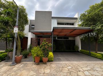 Casa en condominio de 3 habitaciones, Tlajomulco de Zúñiga · Casa en Condominio en Venta en Orbara Habitat San Agustin Tlajomulco