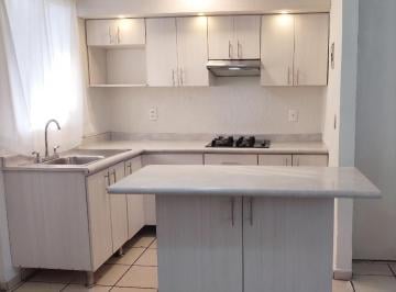 Casa de 2 habitaciones, San Pedro Tlaquepaque · Casa Amueblada, con Gran Jardin! Fraccionamiento Villa Fontana Residencial
