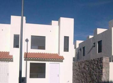 Casa de 3 habitaciones, Querétaro · Casa en Renta en Fraccionamiento Sonterra