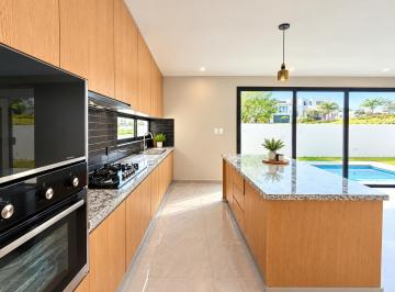 Casa de 5 habitaciones, Alvarado · Preciosa y Amplia Casa en Venta en Punta Tiburón