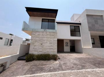 Casa de 3 habitaciones, Cuernavaca · Casa de 232 m² con 3 Recámaras en Renta en Buenavista
