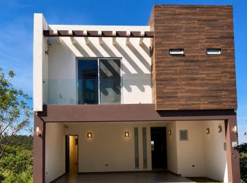 Casa de 3 habitaciones, Monterrey · Casa en Venta en Cumbres Elite Premier con Alberca - García, N. L.