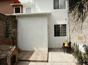 Casa de 3 habitaciones, Celaya · Casa de 67 m² con 3 Recámaras en Venta en Misión Santa Fe