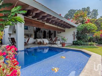 Casa · 210m² · 4 Recámaras · 3 Estacionamientos · Casa en Venta Tabachines Cuernavaca Morelos