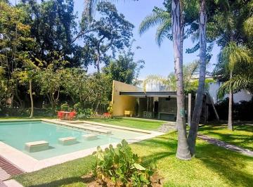 Casa en condominio de 3 habitaciones, Cuernavaca · Casa en Acapantzingo con Vigilancia y Amenidades en Cuernavaca, Morelos