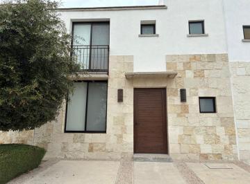 Casa en condominio de 3 habitaciones, Querétaro · Renta Casa Refugio Querétaro Torre de Piedra Bugambilias