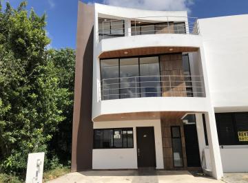 Casa · 170m² · 3 Recámaras · 2 Estacionamientos · Casa en Renta en Arbolada