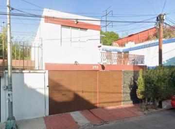 Casa de 3 habitaciones, Iztacalco · Casa en Venta en Santiago Sur