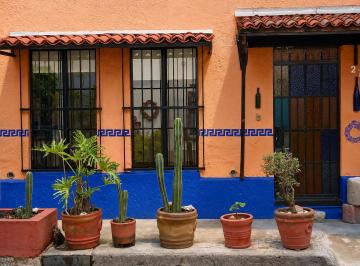 Casa de 2 habitaciones, Coyoacán · Cssa en Renta en El Centro de Coyoacán | Calle Cerrada y Empedrada | 70 m² | 2 Recámaras | Estacion