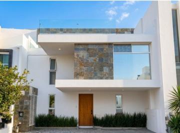Casa de 4 habitaciones, San Andrés Cholula · Casa en Renta en Lomas de Angelopolis en Parque Habana